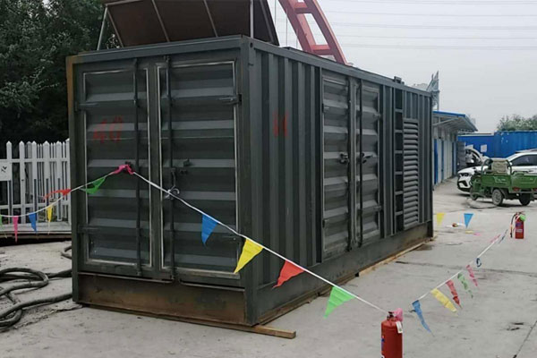 洛隆发电机租赁空气滤清器多久更换一次？