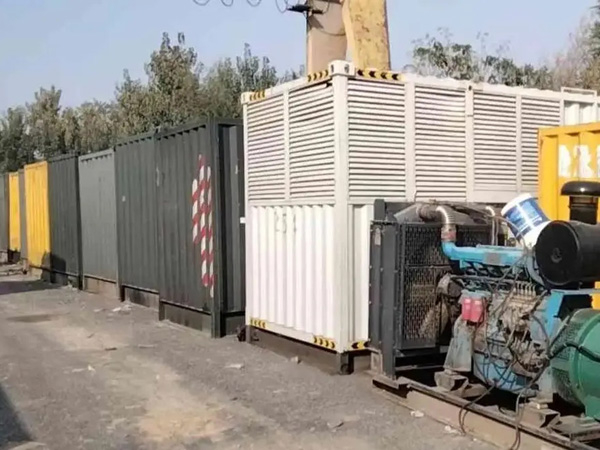 洛隆200KW柴油发电机机组每小时油耗是多少?
